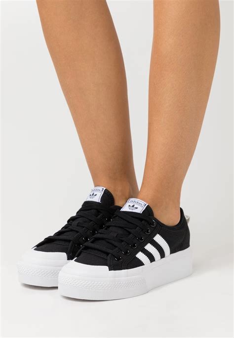 Adidas originals nizza platform sneaker